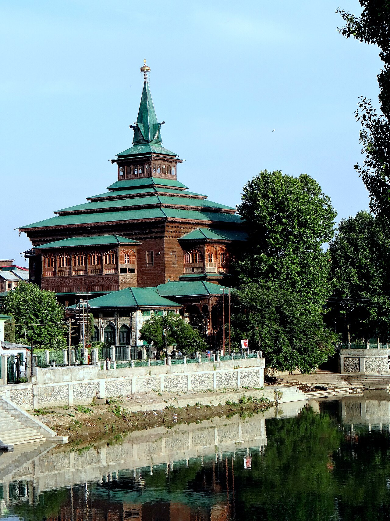 Khanqah-e-Moula photograph
